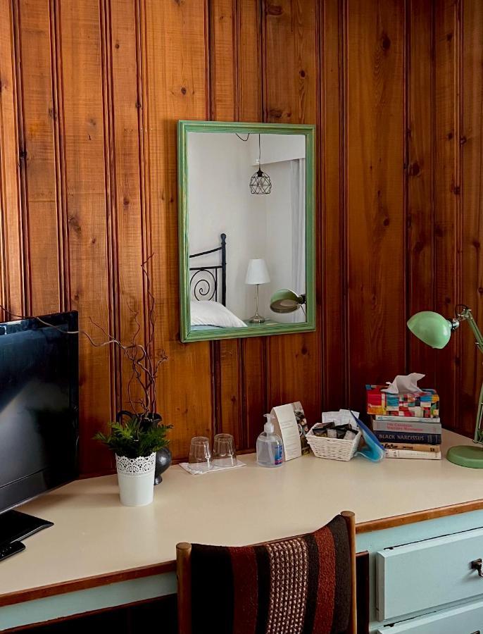 The Messy Owl Inn & Eco Haven Likely Buitenkant foto